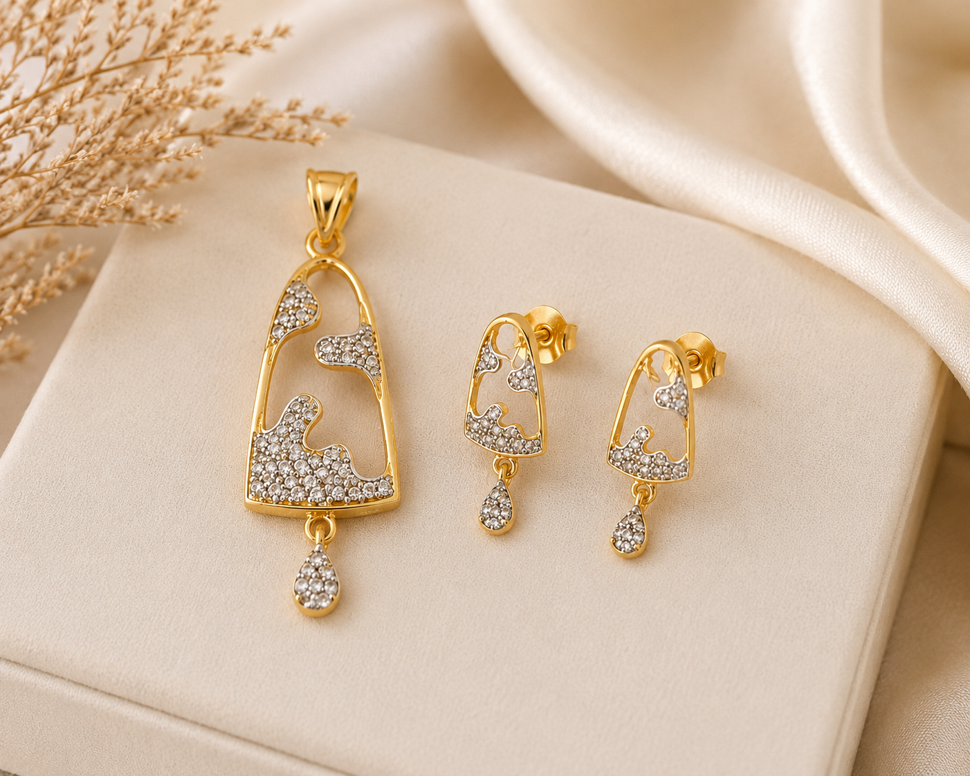 Aurelia Teardrop Set