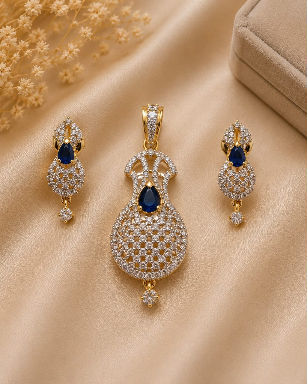 Royal Sapphire Crystal Pendant Set
